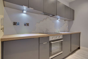 Living Accommodation- click for photo gallery